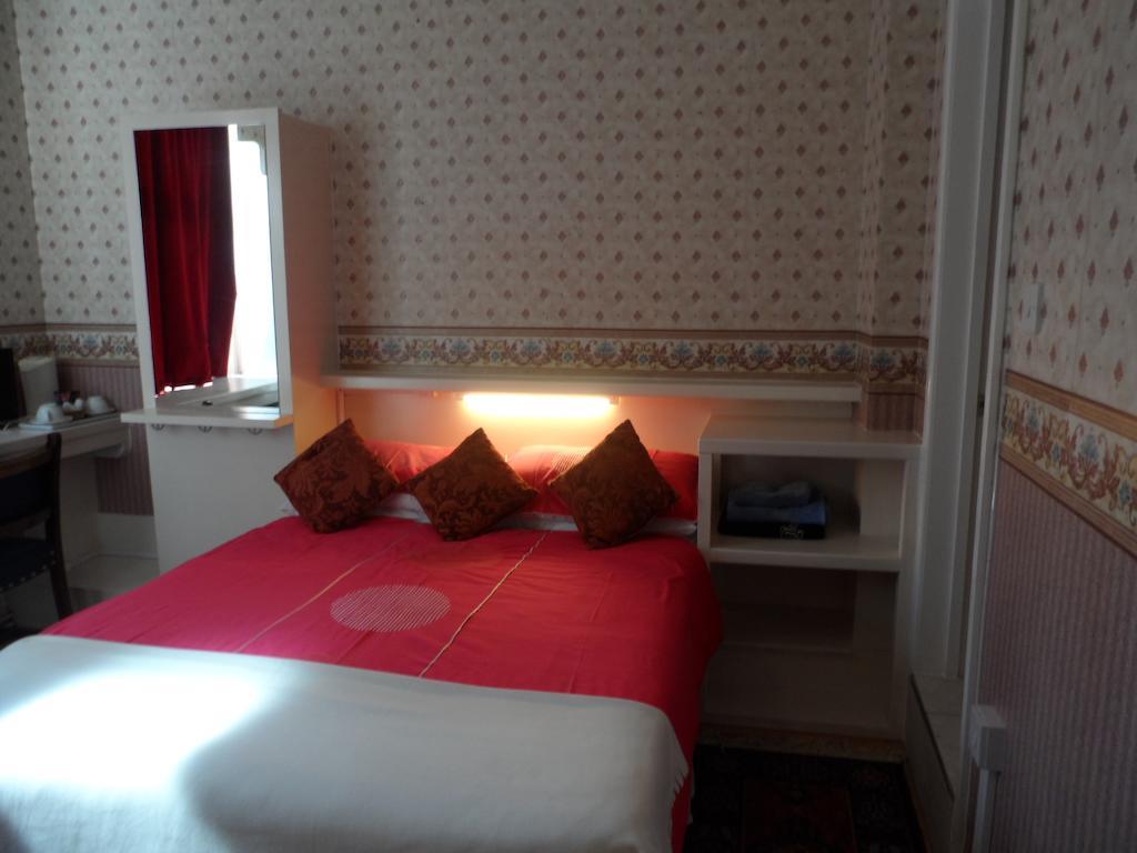 Galway Guest House Weymouth Rom bilde